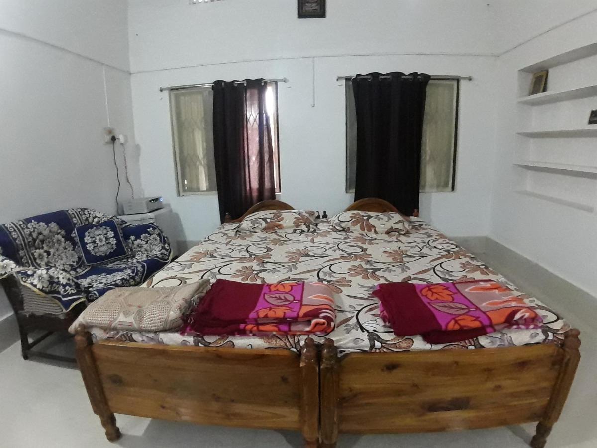 Ferienwohnung Sudha Kutir Puri Exterior foto